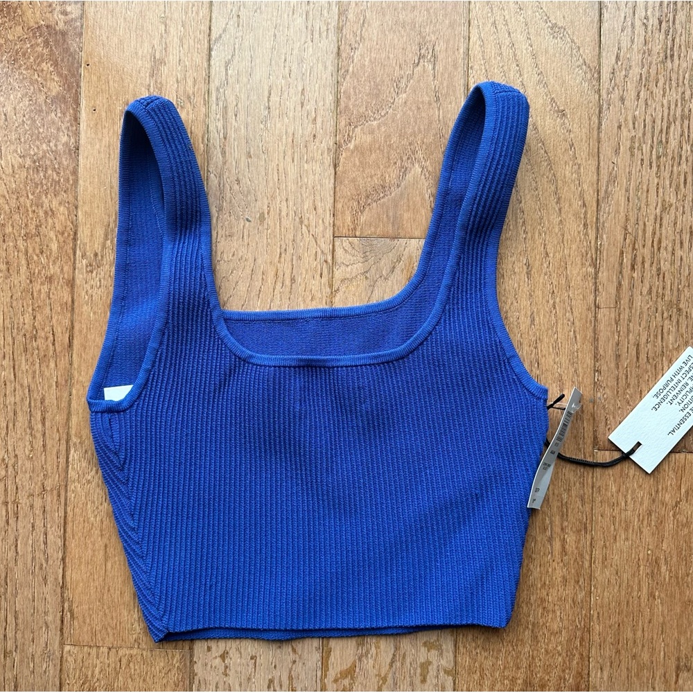Aritzia (NWT) Babaton Cropped Ribbed Knit Top